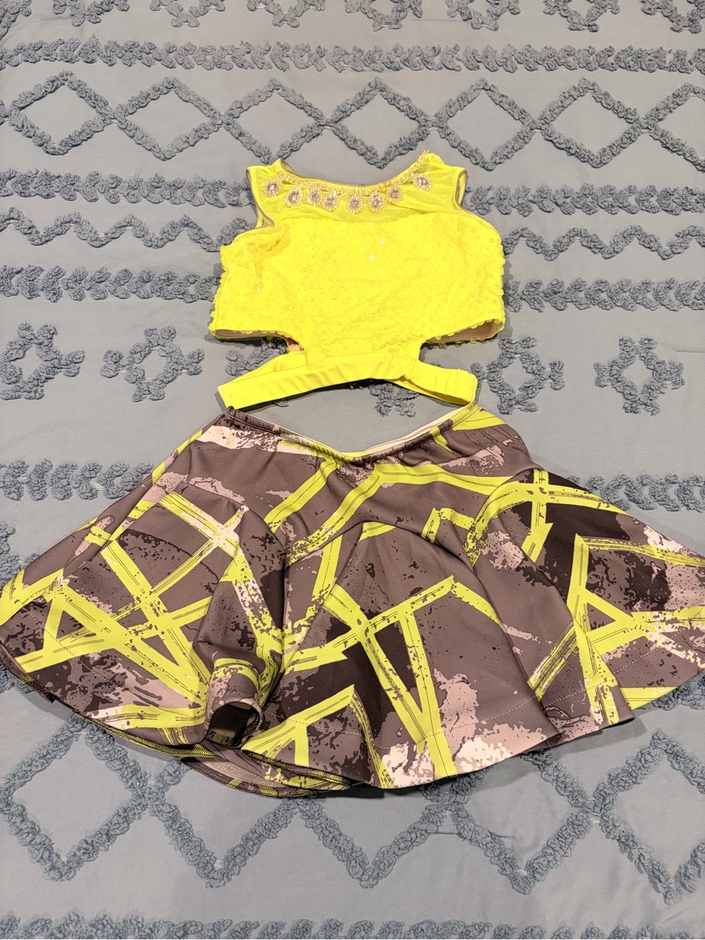 Tenth House TH18117 Neon Yellow Dance Costume Child Medium MC